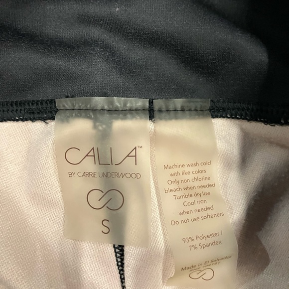 Calia by Carrie Underwood Small Medallion Ankle Length Workout Pants - Picture 7 of 8